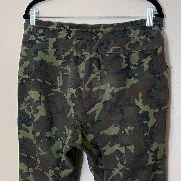 Nike Tech Fleece Camo Jogger Pants - Men's Size L - Green - Picture 6 of 12